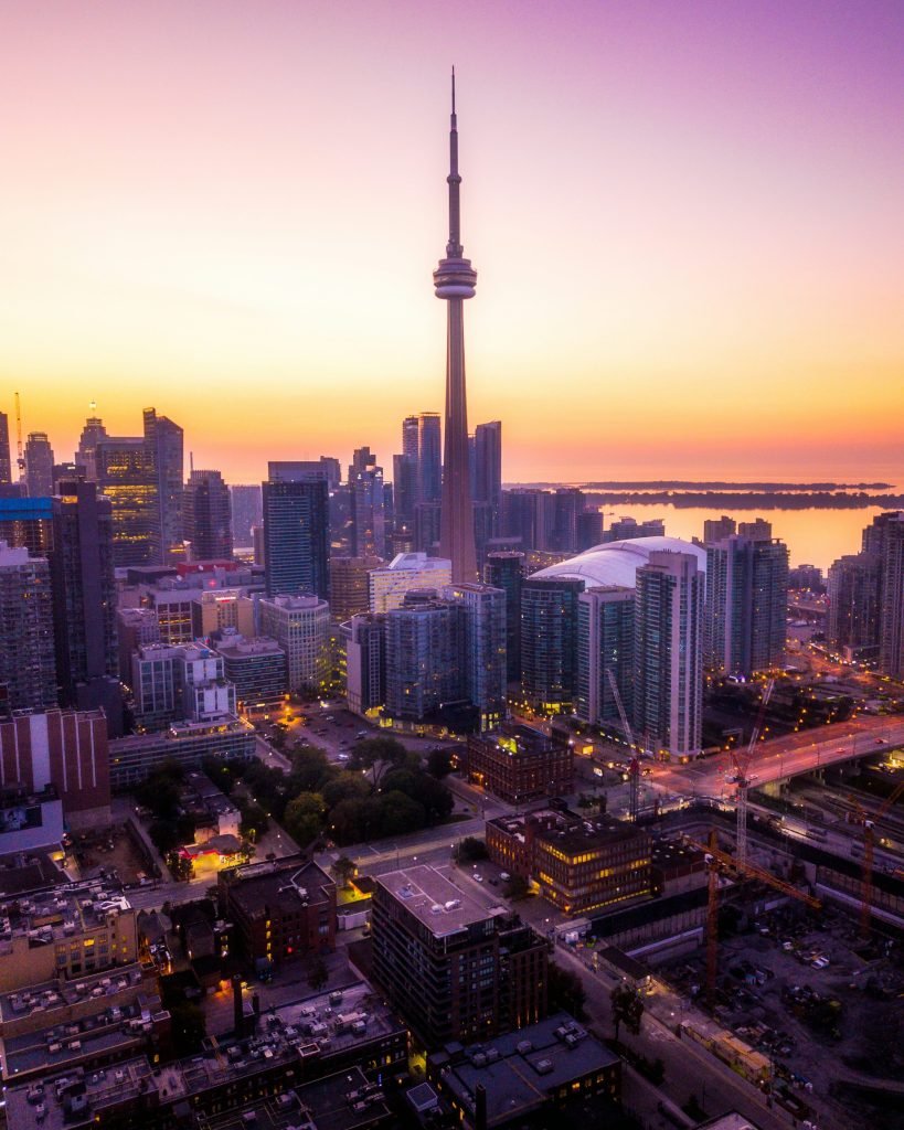 Canada’s Job Market Is Growing — But Not in the Way You Think 1 toronto resume writer